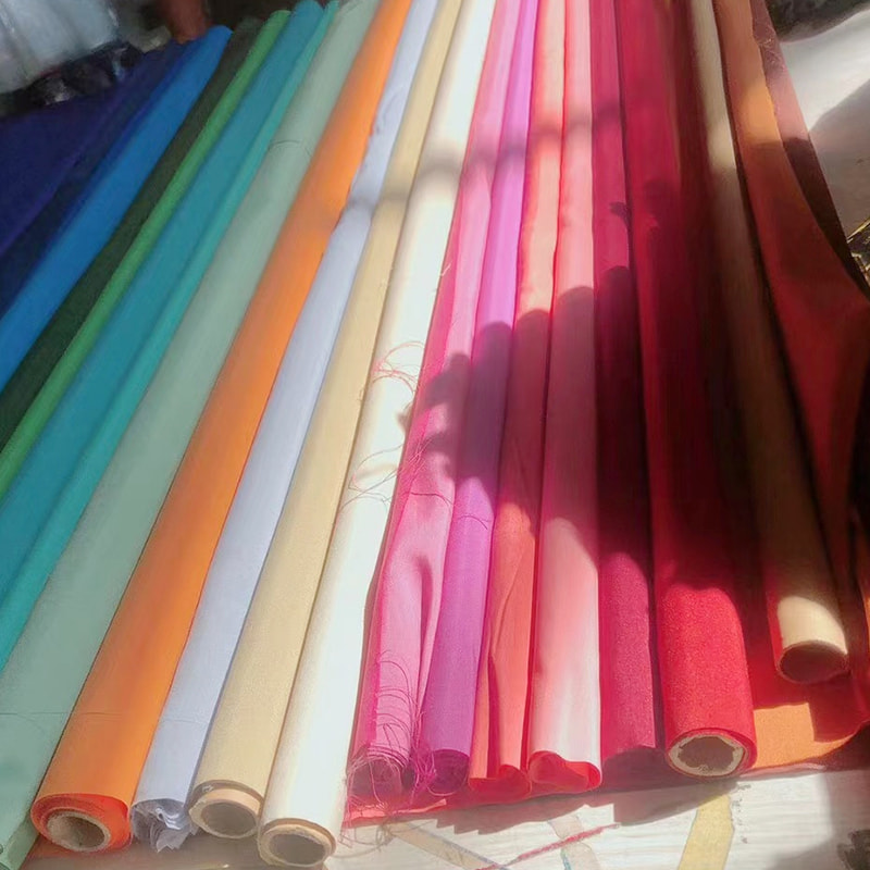TMIE-08-5-2 Širina 112 CM Lagana težina 75 GSM Prilagođena boja i više od 100+ boja obojena podstava od poliesterske poplin tkanine